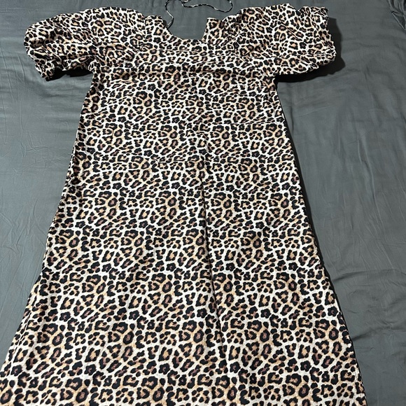 H&M Leopard Print Maxi Dress - Picture 1 of 9